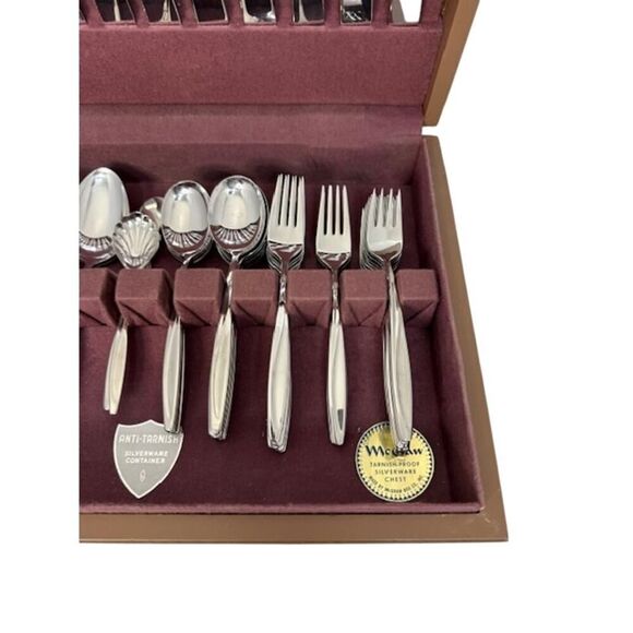 69 pc TREASURE CHEST GERMANY 18/8 SUPER STAINLESS Flatware Set - Picture 6 of 10